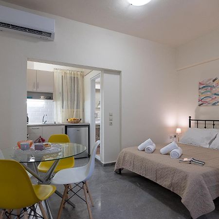 Luxury Apts Heraklion Center エクステリア 写真